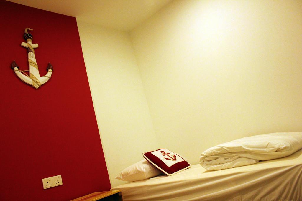 Roof Talk Theme Hostel Johor Bahru Kültér fotó