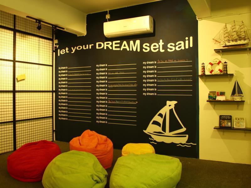 Roof Talk Theme Hostel Johor Bahru Kültér fotó