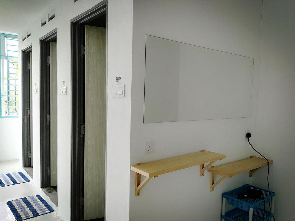 Roof Talk Theme Hostel Johor Bahru Kültér fotó