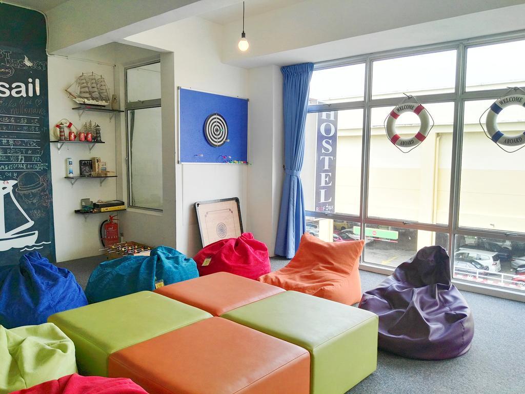 Roof Talk Theme Hostel Johor Bahru Kültér fotó
