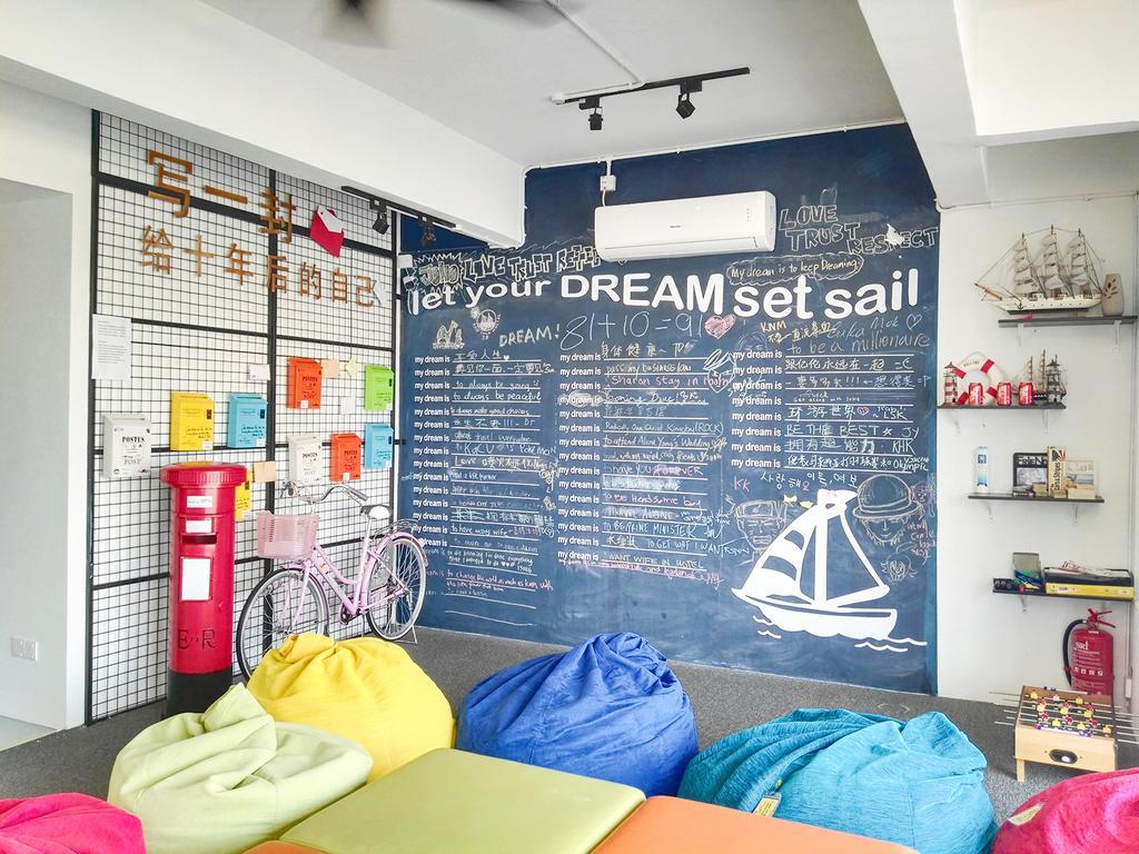 Roof Talk Theme Hostel Johor Bahru Kültér fotó