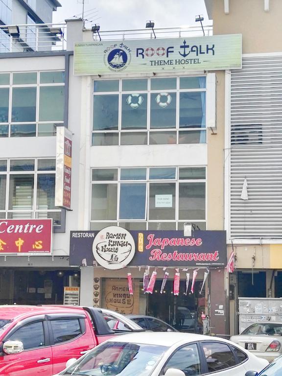 Roof Talk Theme Hostel Johor Bahru Kültér fotó